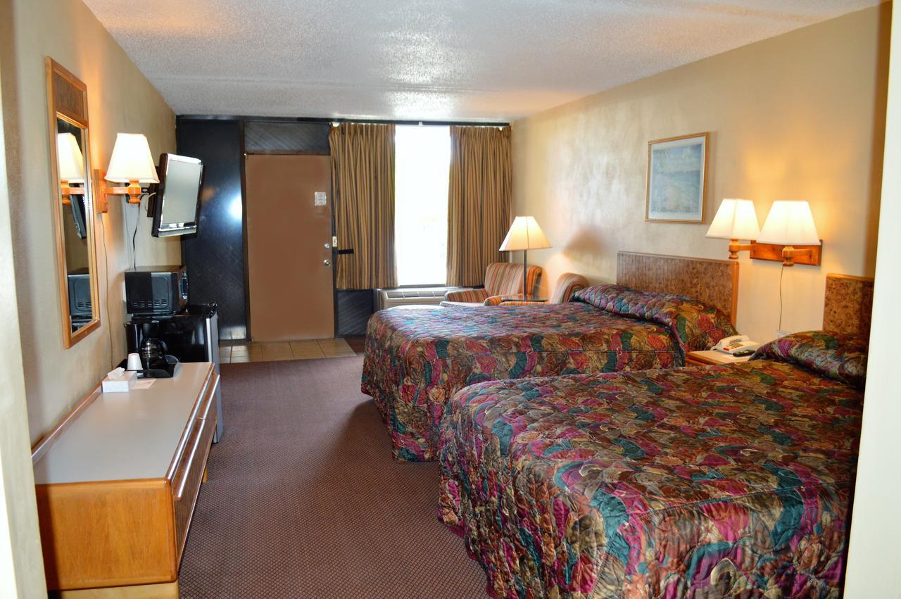 Tarpon Shores Motel