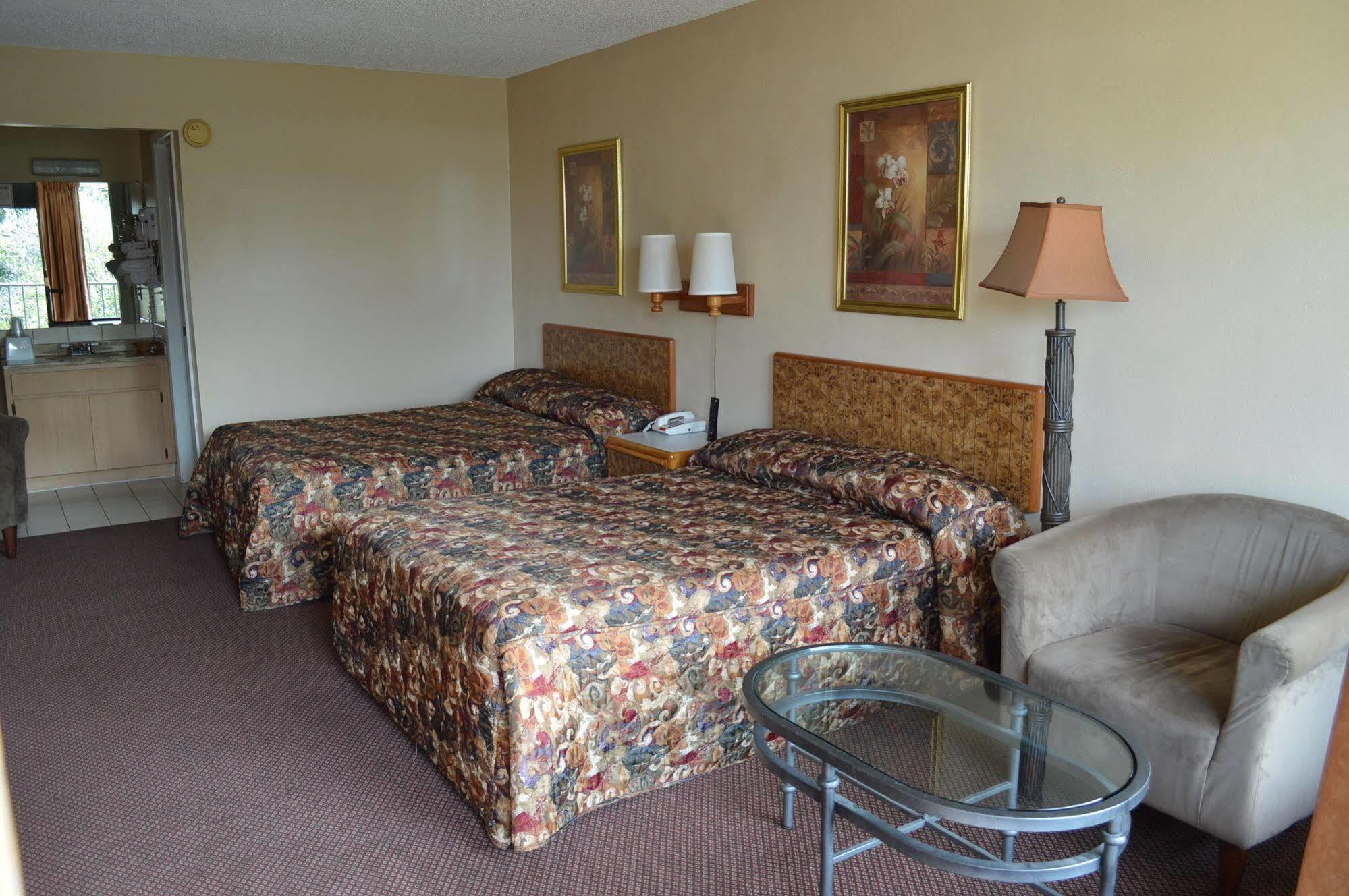 Tarpon Shores Motel 2*