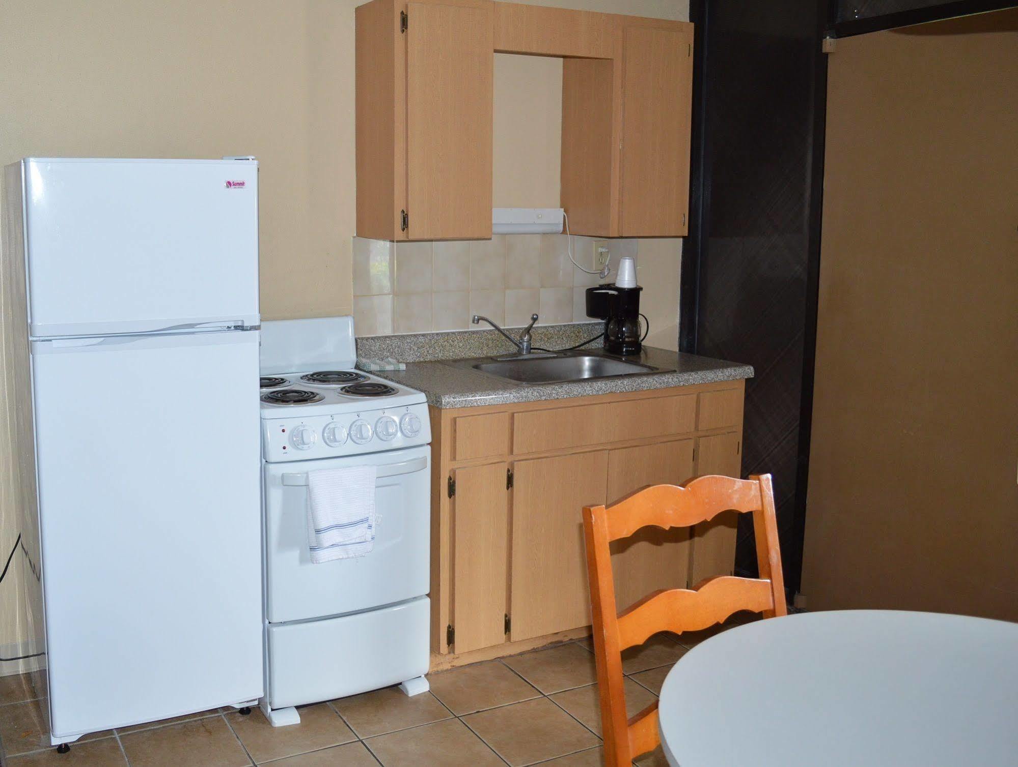 Tarpon Shores 2*
