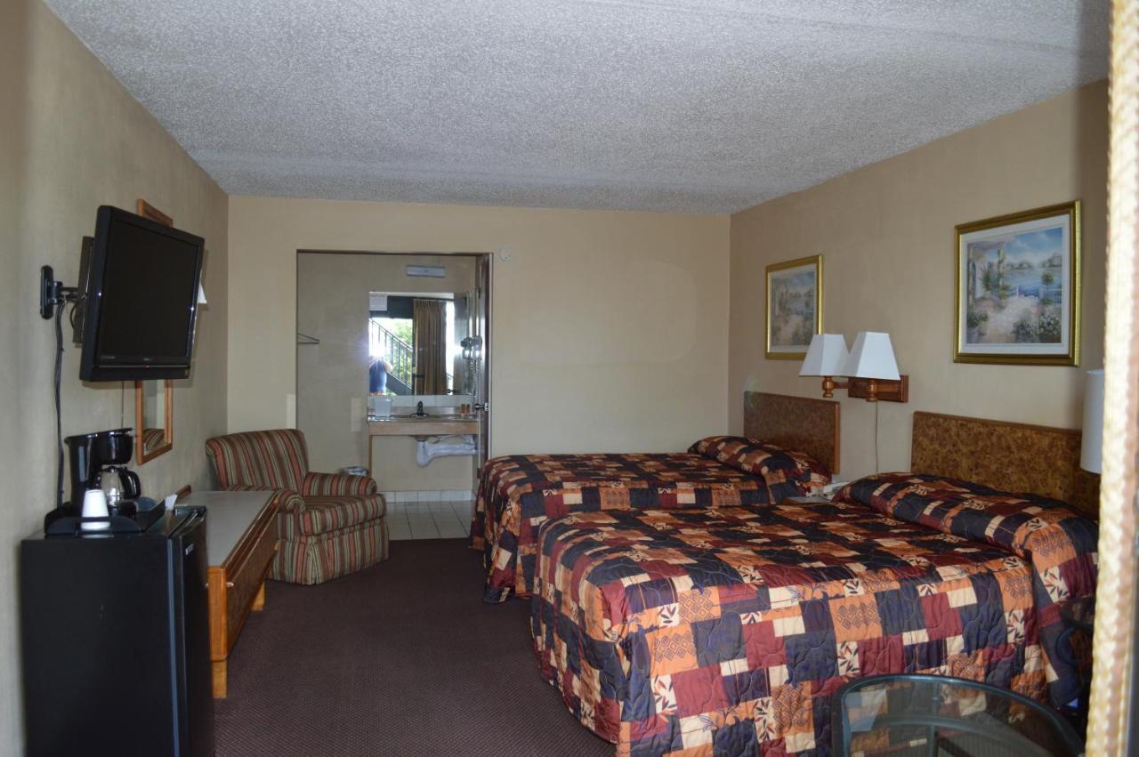 Tarpon Shores Motel
